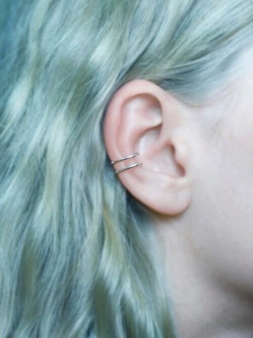 NWOT Goldtone Double-Band Ear Cuff